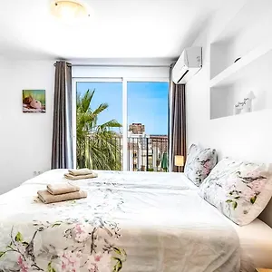 Chispita & Sevilla Torreblanca Apartment