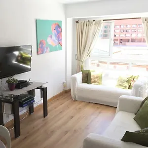 Apartment And 3 Bedroom Perfect Location Near Pyr Spain